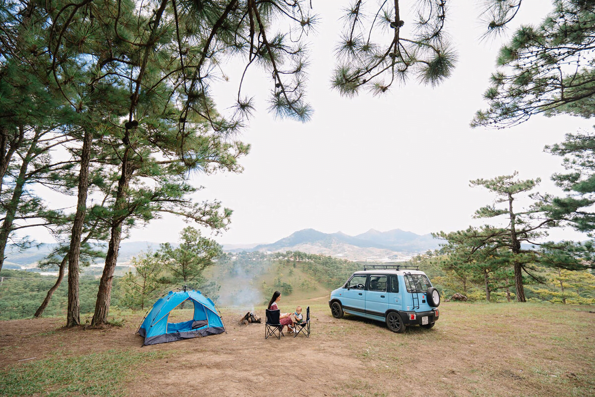 Trong bối cảnh vé máy bay đắt đỏ, những năm gần đây khách nội địa có xu hướng chọn hình thức du lịch tự túc thay vì mua tour trọn gói như truyền thống.