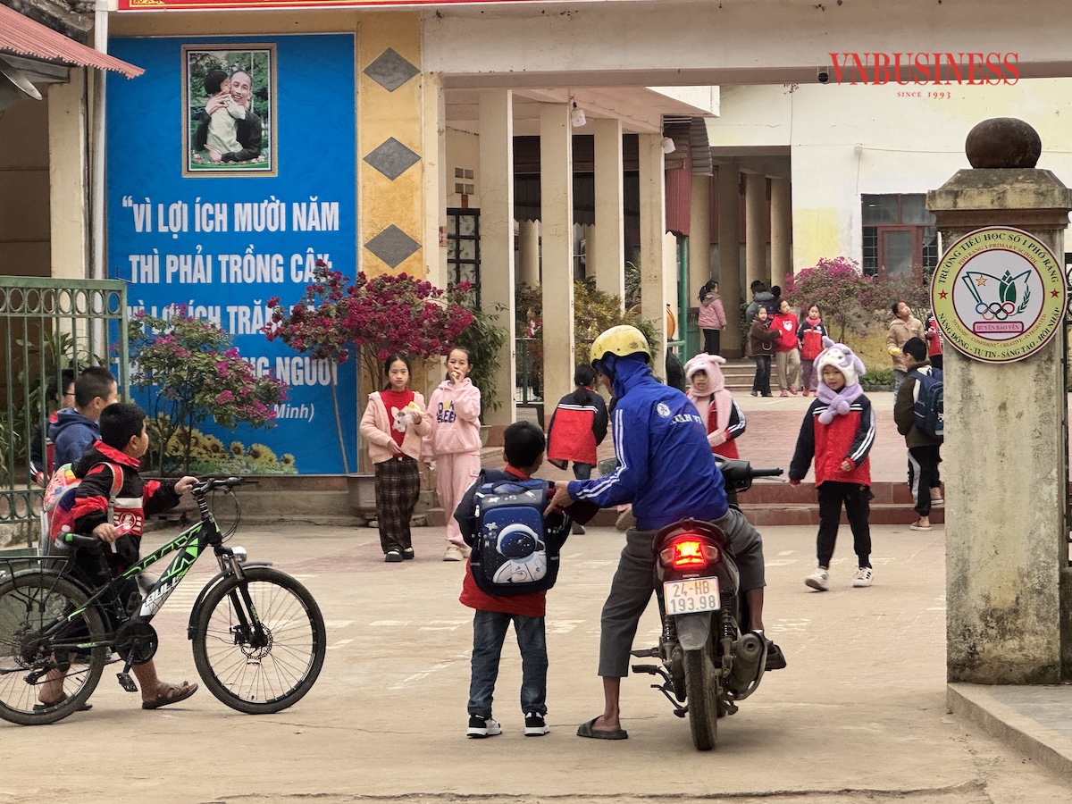 Học sinh tại Trường Tiểu học số 1 Phố Ràng.
