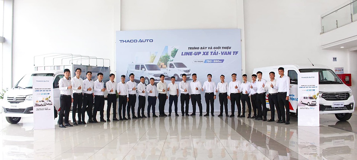 Trưng bày và giới thiệu line-up xe tải được tổ chức tại các địa điểm thuận tiện khách hàng.