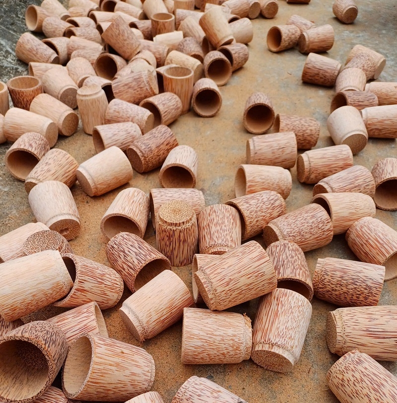 Hàng trăm sản phẩm được làm ra từ thân dừa, lá dừa, vỏ quả dừa...