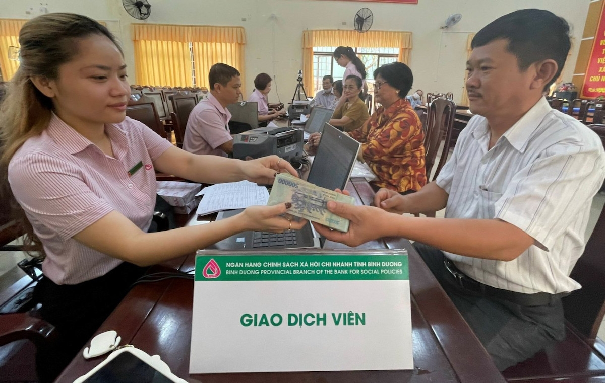 Các chuyên gia cho rằng gói hỗ trợ lãi suất cho vay mua nhà ở xã hội theo Nghị định 100 ở mức 6,6%/năm là quá cao so với người có thu nhập thấp.