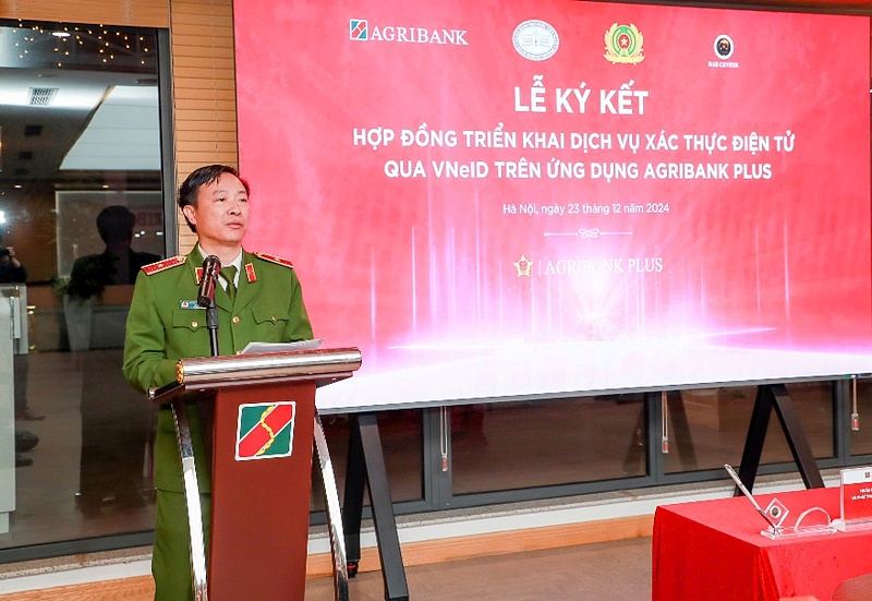 Thiếu tướng Nguyễn Ngọc Cương - Cục trưởng Cục C06 phát biểu tại Lễ ký kết.