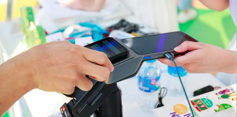 Dịch vụ thanh toán di động Tap & Pay nằm trong lộ trình phát triển thanh toán di động trên nền tảng công nghệ thẻ chip không tiếp xúc và hạ tầng số hóa của NAPAS.