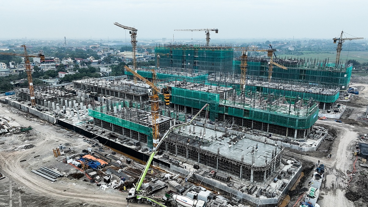 Nhiều khách hàng mua nhà tại Sun Urban City cũng đang háo hức chờ đón sự kiện cất nóc tòa cao tầng đầu tiên vào ngày 28/12 tới đây.