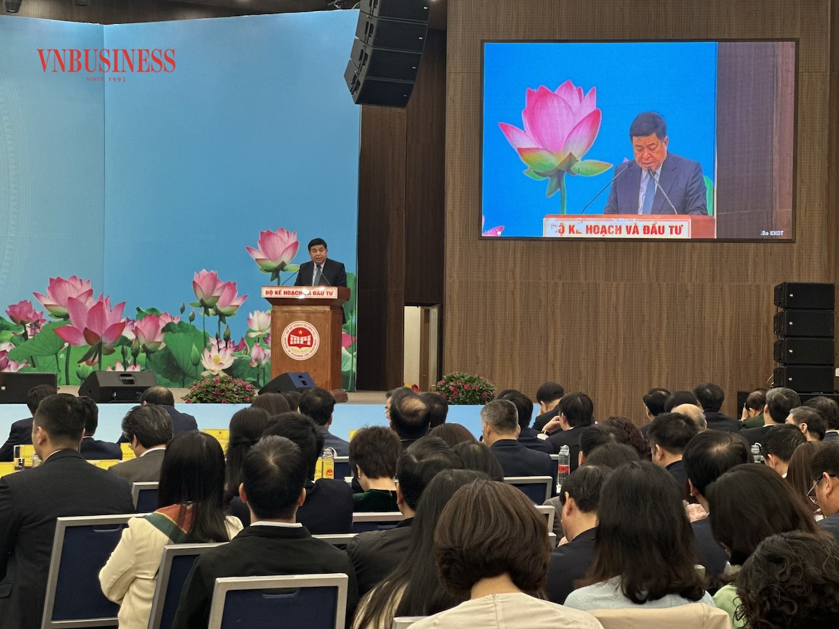 Bộ trưởng Bộ Kế hoạch và Đầu tư Nguyễn Chí Dũng phát biểu tổng kết công tác năm 2024 và triển khai nhiệm vụ năm 2025 của ngành kế hoạch và đầu tư.