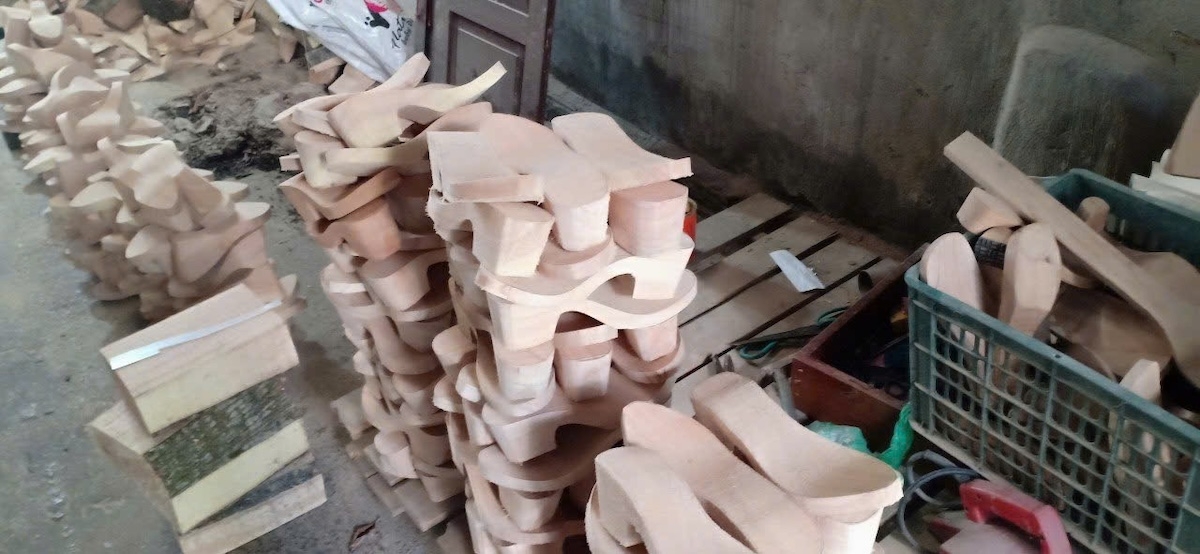 Những sản phẩm thủ công làm từ vật liệu tự nhiên được nhiều người ưa chuộng.