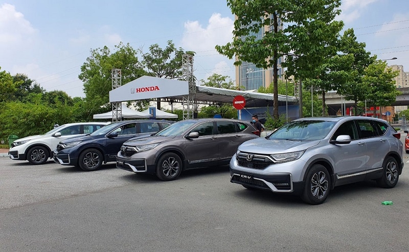 Honda CR-V và nhiều mẫu xe khác đang được hãng này ưu đãi tới 250 triệu đồng.