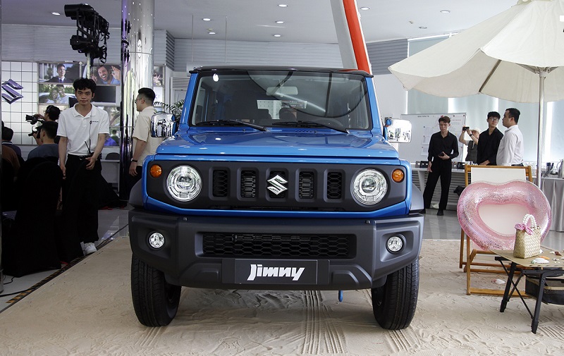 Suzuki hiện đang giảm 40 triệu đồng dành cho khách hàng khi mua Suzuki Jimny.