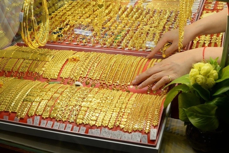 Giá vàng trong nước giao dịch ổn định.