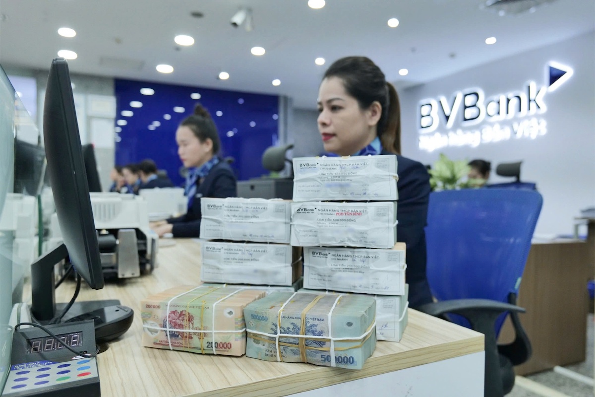 Các ngân hàng cho biết chương trình khuyến mại dịp Tết Nguyên đán Ất Tỵ 2025 không chỉ kích cầu, hút tiền gửi mà còn là một hình thức tri ân khách hàng sau một năm gắn bó.