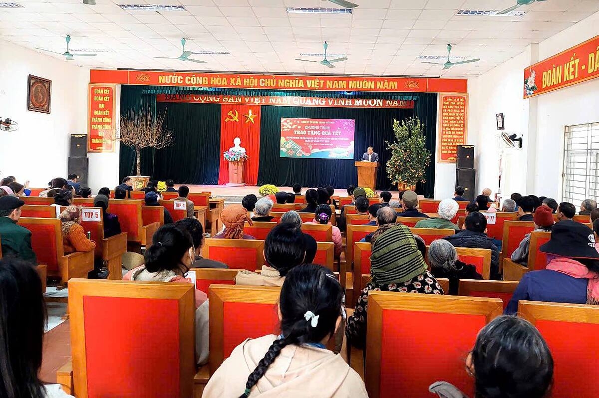 Trong nhiều năm qua, hoạt động an sinh xã hội của Công ty Cổ phần TNH99 Việt Nam được triển khai xuyên suốt, nhằm nhằm hỗ trợ cho các hộ nghèo, hộ cận nghèo và các đối tượng gặp khó khăn vào nhiều dịp trong năm.