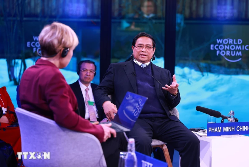 Thủ tướng Phạm Minh Chính phát biểu tại phiên Đối thoại chính sách đặc biệt tại Davos ngày 21/1. Ảnh TTXVN.