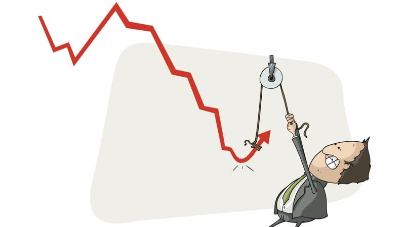 Nhiều cổ phiếu sau đà tăng nóng đã quay đầu giảm mạnh, nhanh chóng tạo mô hình “cây thông”.