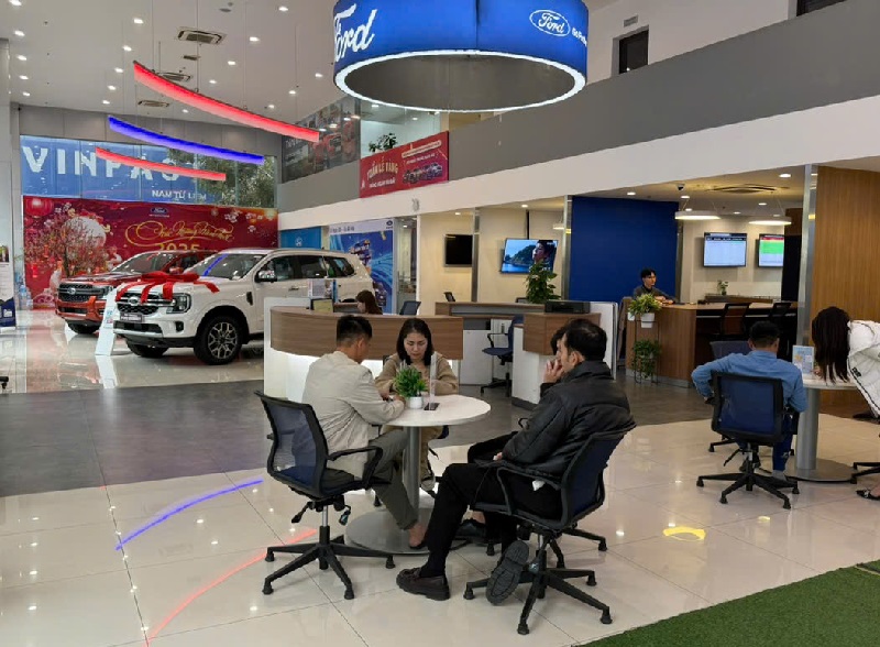 Sau Tết, khá nhiều dòng xe ưu đãi khủng, là thời điểm lý tưởng để nhiều khách hàng “xuống tiền”.