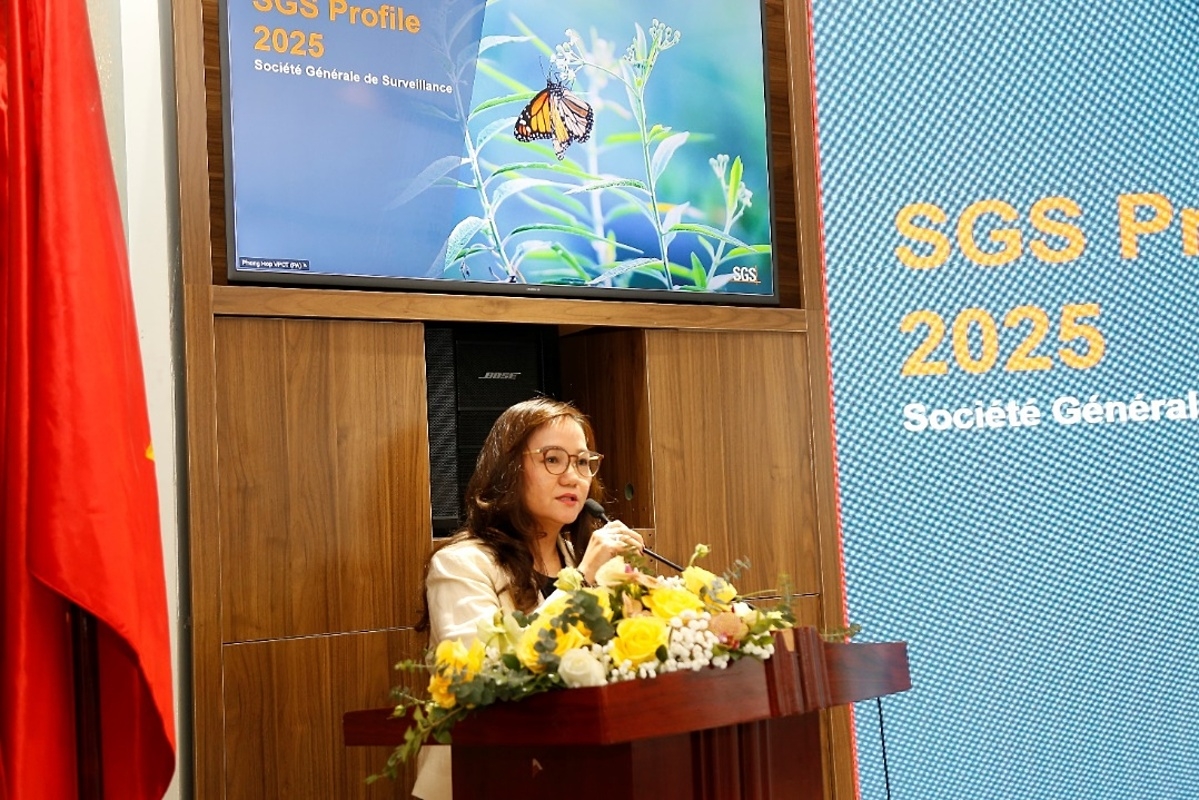 Bà Nguyễn Nam Trân – Giám đốc Bộ phận Giải pháp Đảm bảo Kinh doanh Công ty SGS Việt Namphát biểu tại Lễ kickoff dự án.