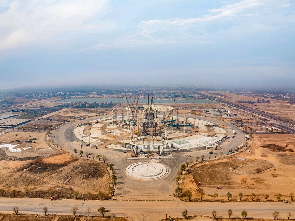 The Grand Expo - điểm nhấn của Vinhomes Global Gate đang dần thành hình.