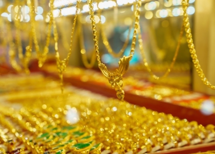 Giá vàng trong nước giảm cùng thế giới.