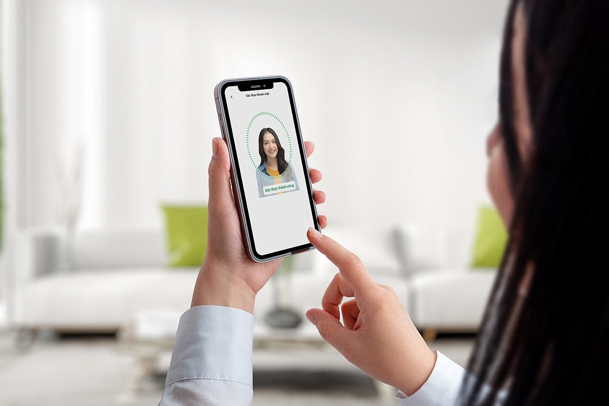 Khách hàng có thể chủ động tự cập nhật/bổ sung thông tin sinh trắc học trực tuyến.