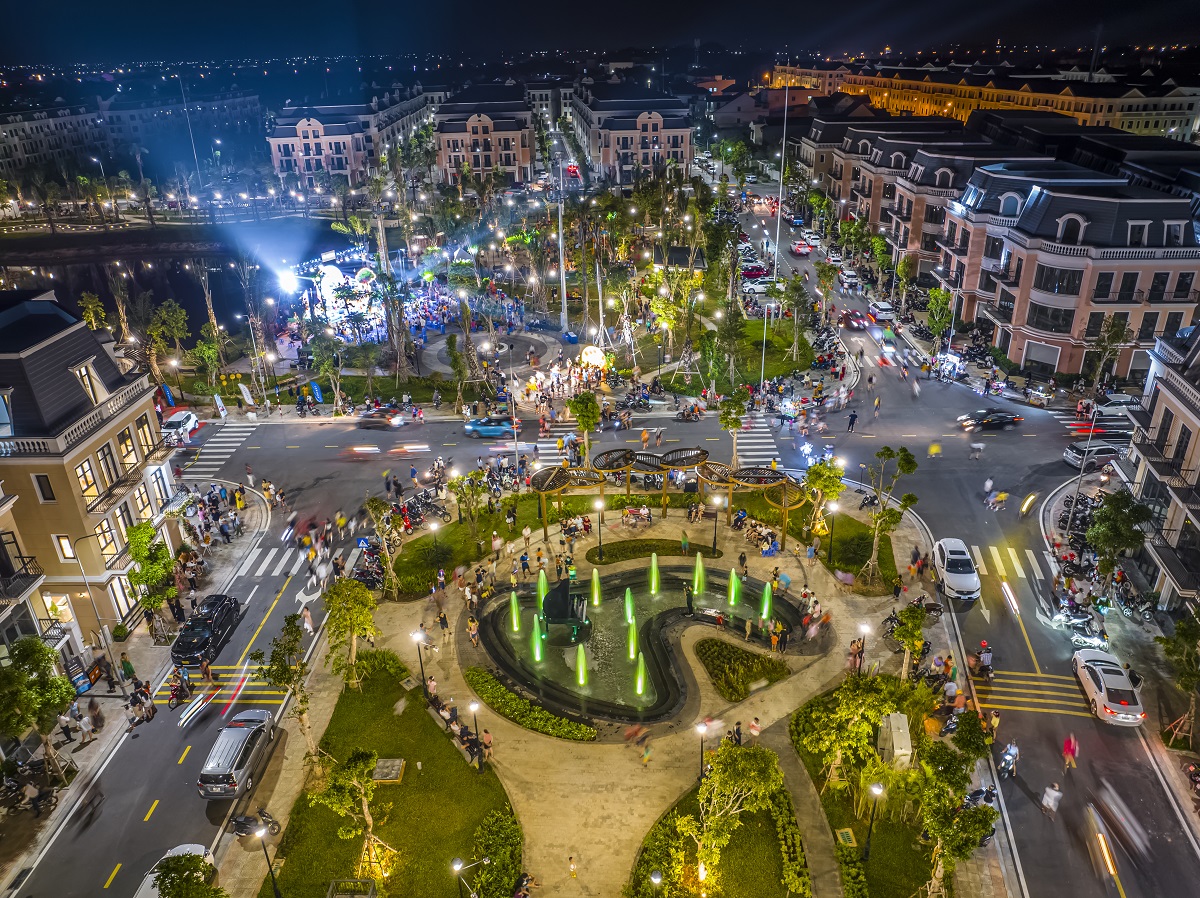 Công viên Vincom Đông Hà có quy mô lên tới hơn 2,5 ha, được đầu tư các hạng mục vui chơi giải trí hiện đại lần đầu tiên xuất hiện trên địa bàn tỉnh Quảng Trị.