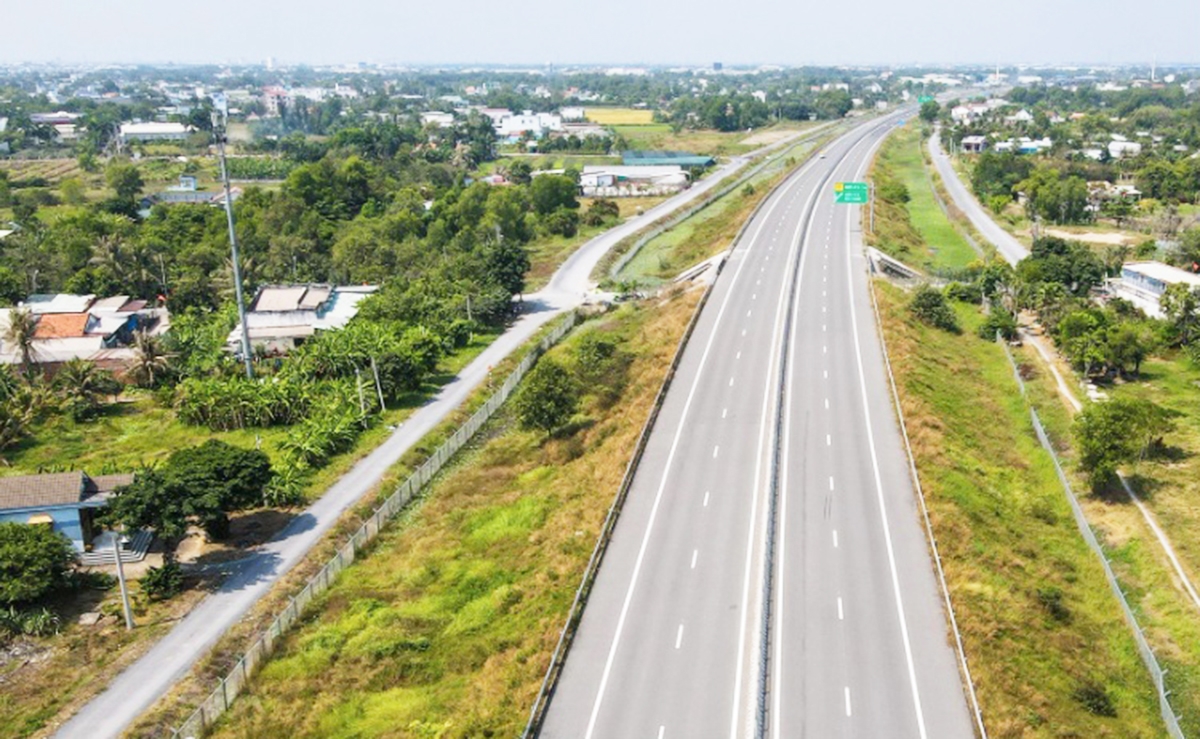 Đất nền cửa ngõ phía Tây TP.HCM đang được đánh giá cao về tiềm năng khi ăn theo các dự án hạ tầng.