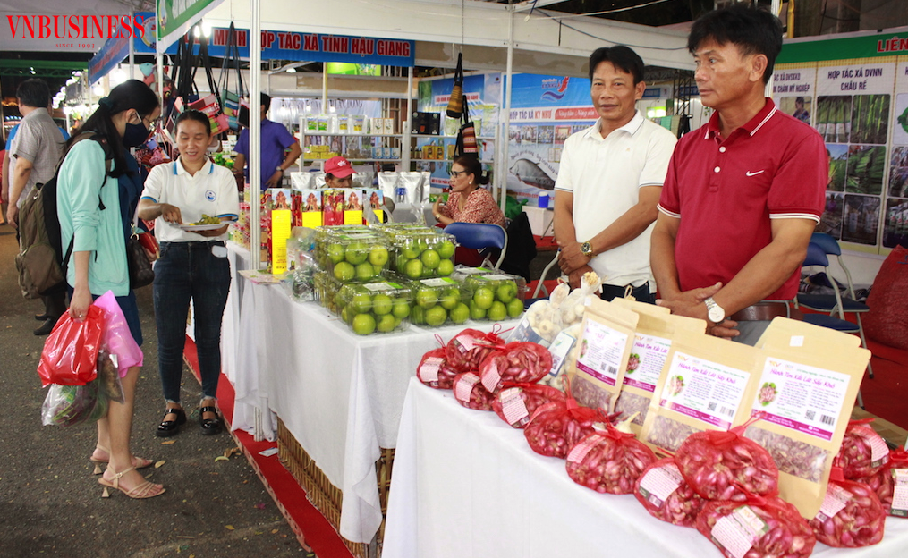 Các DN và hợp tác xã cần hiểu rõ kỳ vọng và lo lắng của người tiêu dùng để có sách lược phù hợp hơn trong thời gian tới.