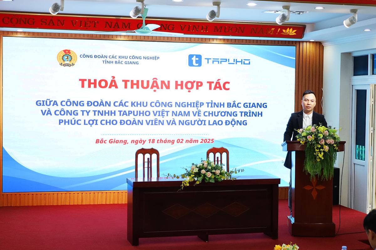 Ông Đặng Ngọc Phúc - Giám đốc TAPUHO Việt Nam phát biểu.