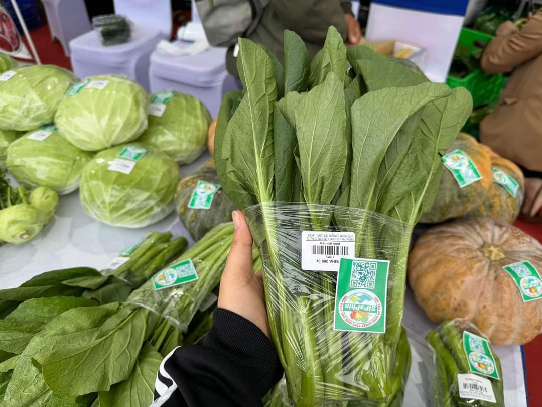 Nông sản của HTX Si Pa Phìn có thể truy xuất nguồn gốc bằng điện tử thông qua mã QR.