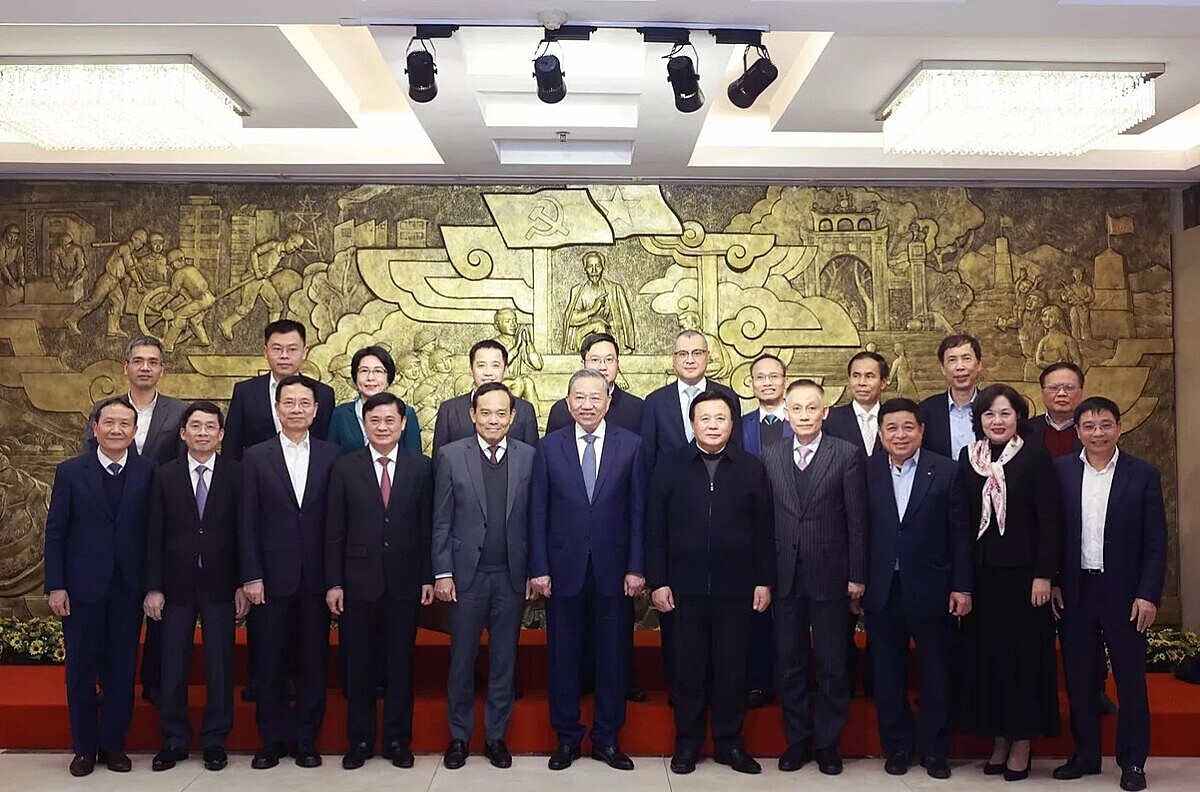 Tổng Bí thư Tô Lâm chủ trì buổi làm việc với Ban Chính sách, chiến lược Trung ương. Ảnh TTXVN