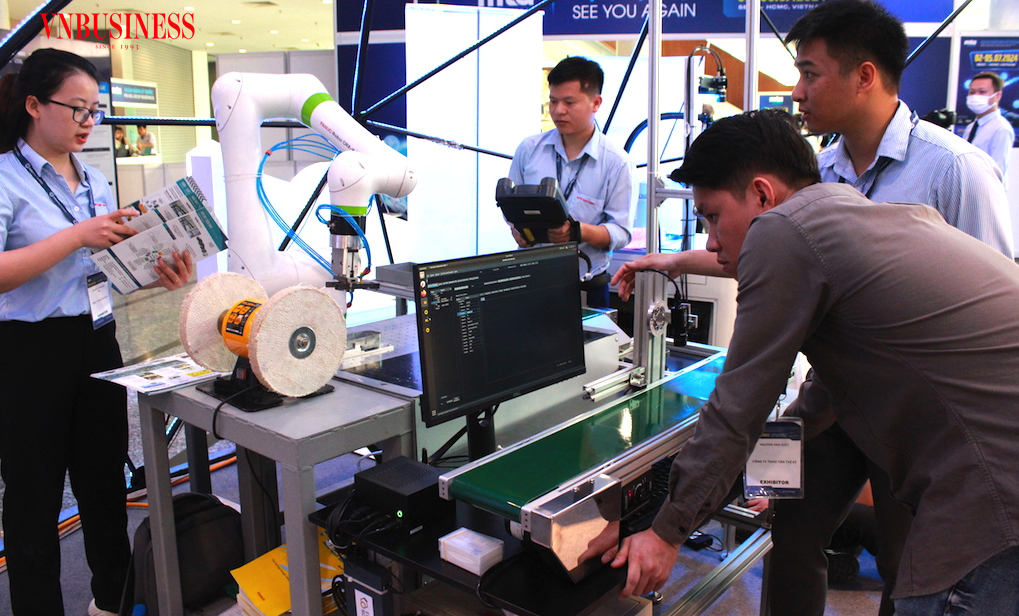 Các DN Việt cần tận dụng cơ hội để tham gia một cách hiệu quả hơn vào chuỗi giá trị và hệ sinh thái của các FDI công nghệ.