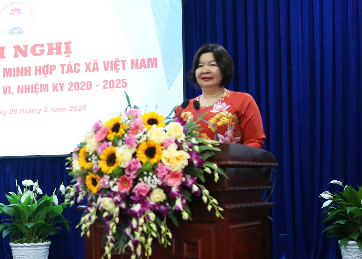 Chủ tịch Liên minh HTX Việt Nam Cao Xuân Thu Vân.