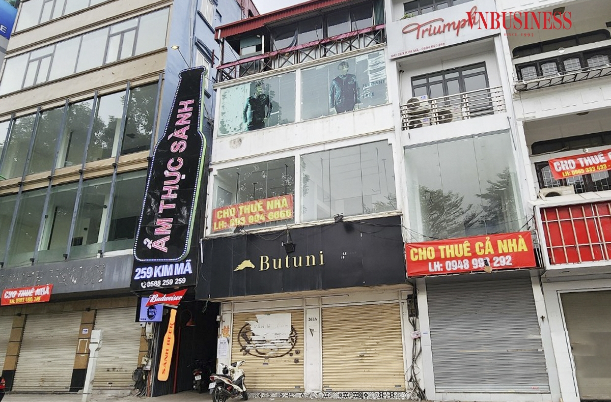 Khảo sát sơ bộ trên tuyến đường Kim Mã &lpar;quận Ba Đình&rpar; hiện có gần 20 cửa hàng đóng cửa, treo biển cho thuê.