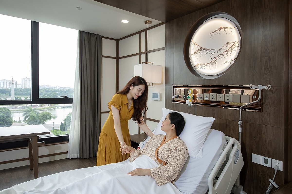 Cộng hưởng với dịch vụ công, cư dân tại Sun Urban City còn được trải nghiệm dịch vụ chăm sóc sức khỏe 24/7- Sun Family Clinic theo tiêu chuẩn quốc tế.