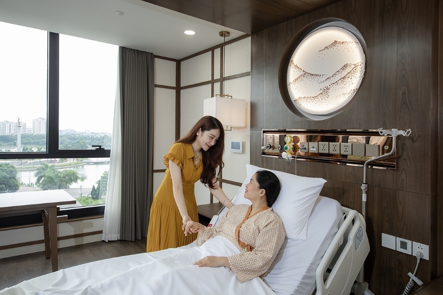 Cộng hưởng với dịch vụ công, cư dân tại Sun Urban City còn được trải nghiệm dịch vụ chăm sóc sức khỏe 24/7- Sun Family Clinic theo tiêu chuẩn quốc tế.