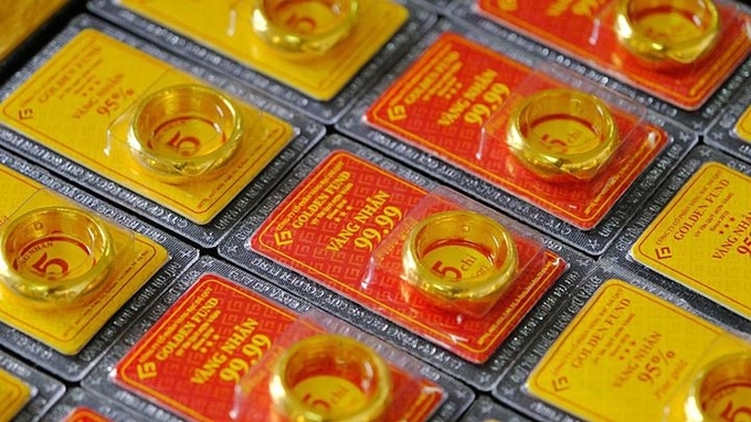 Giá vàng nhẫn nhiều thương hiệu điều chỉnh giảm.