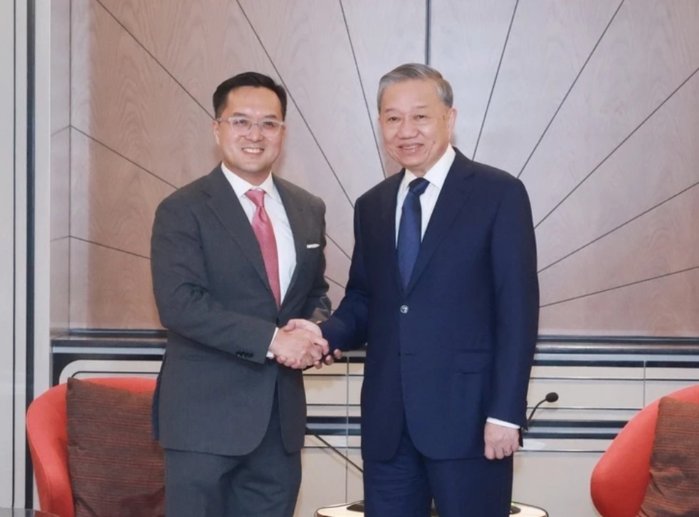 Tổng Bí thư Tô Lâm tiếp ông Patrick Walujo, tổng giám đốc, chủ tịch Tập đoàn Gojek - Ảnh: TTXVN