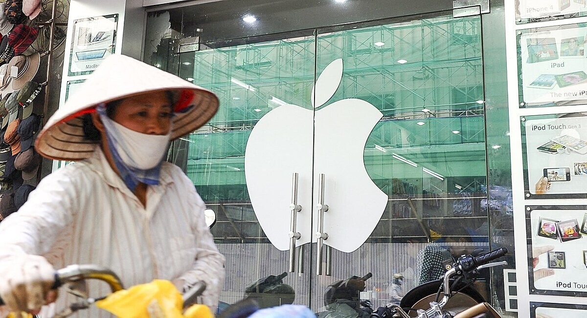 Một cửa hàng bán sản phẩm Apple ở trung tâm thành phố Hà Nội.