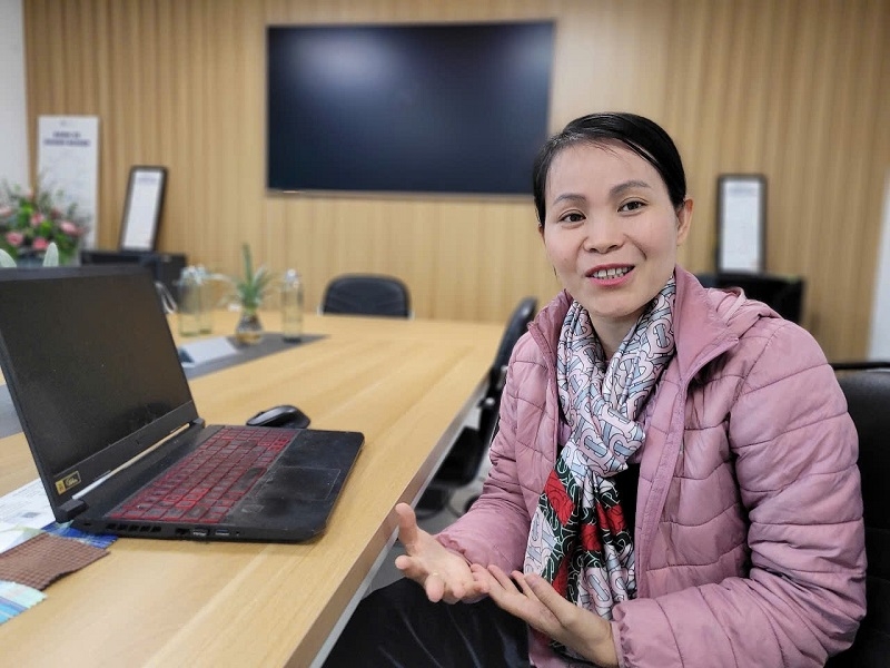 Chị Vũ Thị Liễu, Founder và CEO Công ty Cổ phần nghiên cứu sản xuất và phát triển sợi Eco &lpar;ECOSOI&rpar;, Giảng viên khoa Môi trường &lpar;trường Đại học Kinh doanh và Công nghệ Hà Nội&rpar;