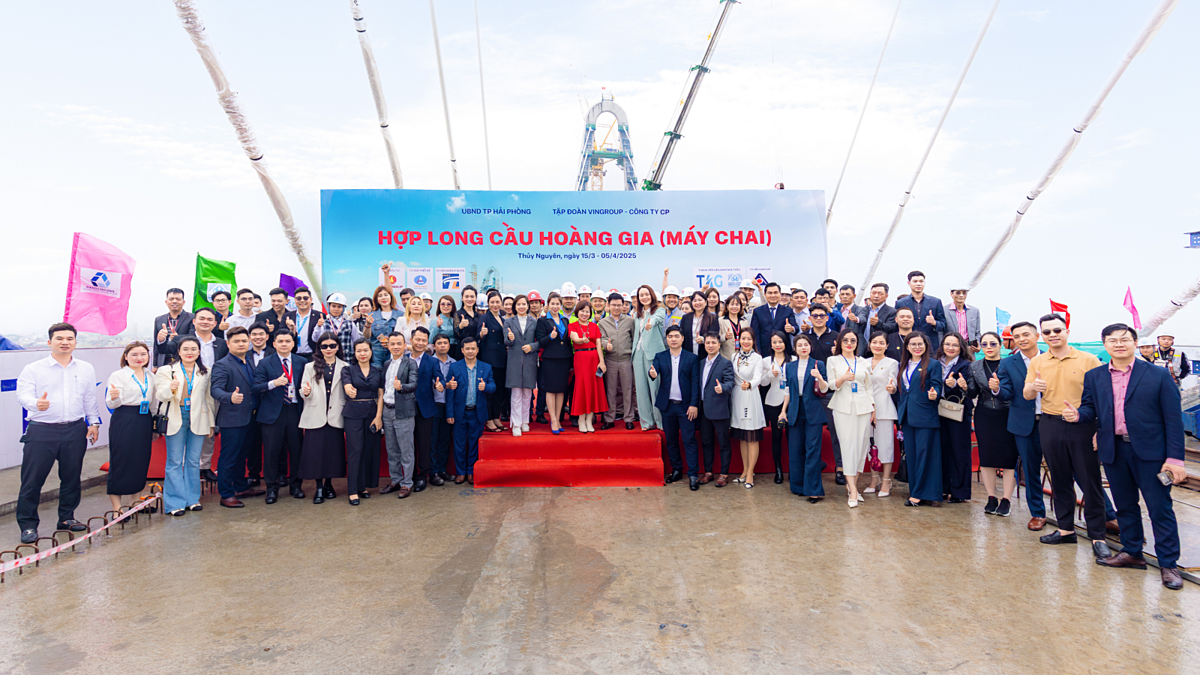 Cầu Hoàng Gia đã hợp long vào ngày 15/3 và dự kiến đi vào hoạt động từ tháng 8/2025.