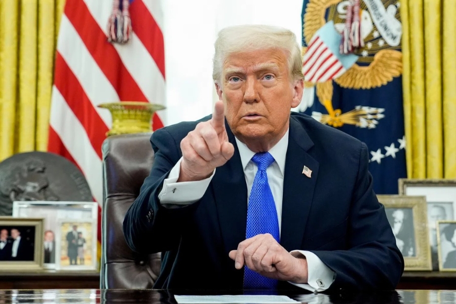 Mặc dù có phạm vi thu hẹp hơn, kế hoạch của ông Trump vẫn mở rộng đáng kể so với nhiệm kỳ đầu tiên của ông, đặt ra thách thức lớn đối với sự chấp nhận của thị trường trước những biến động và loạt thuế nhập khẩu mới.