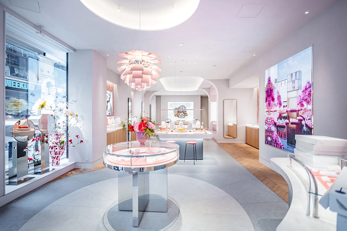 Dự kiến một thương hiệu trang sức cap cấp thế giới sẽ có cửa hàng Flagship tại Vincom Mega Mall Vũ Yên &lpar;Ảnh minh hoạ&rpar;.