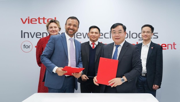 Thoả thuận hợp tác thương mại giữa Viettel Digital và Visa được xúc tiến vào tháng 03/2025 tại Hội nghị Di động Thế giới MWC 2025 &lpar;Barcelona, Tây Ban Nha&rpar;.