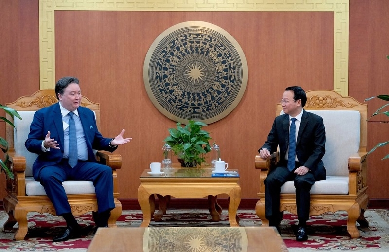 Buổi tiếp song phương giữa Bộ trưởng Bộ Nông nghiệp và Môi trường Đỗ Đức Duy và Đại sứ Hoa Kỳ tại Việt Nam Marc Knapper.