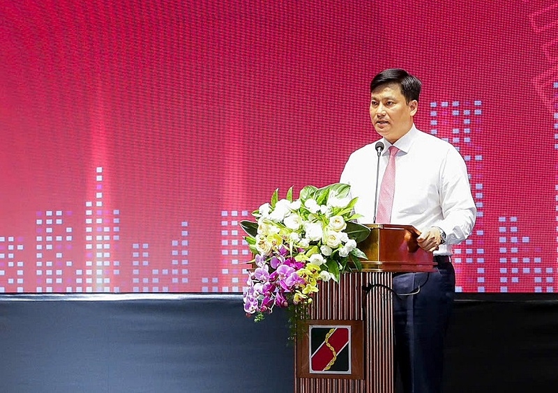 Đồng chí Phạm Toàn Vượng - Ủy viên Ban Chấp hành Đảng bộ Chính phủ, Chủ tịch Hội đồng Hiệp hội Ngân hàng Việt Nam, Phó Bí thư Đảng ủy phụ trách Đảng bộ, Thành viên Hội đồng thành viên, Tổng Giám đốc phát biểu chỉ đạo tại Hội nghị.