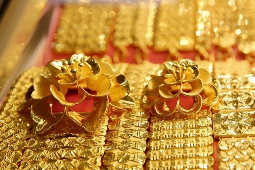 Giá vàng trong nước mất mốc 102 triệu đồng/lượng.