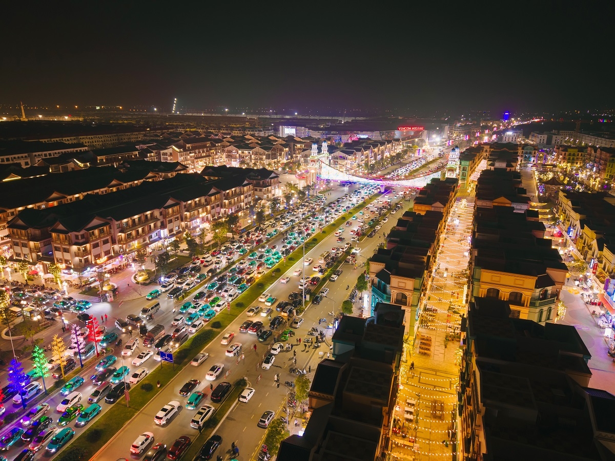 Các TTTM hay KPTM điểm đến đang có nhiều lợi thế thu hút khách hàng.