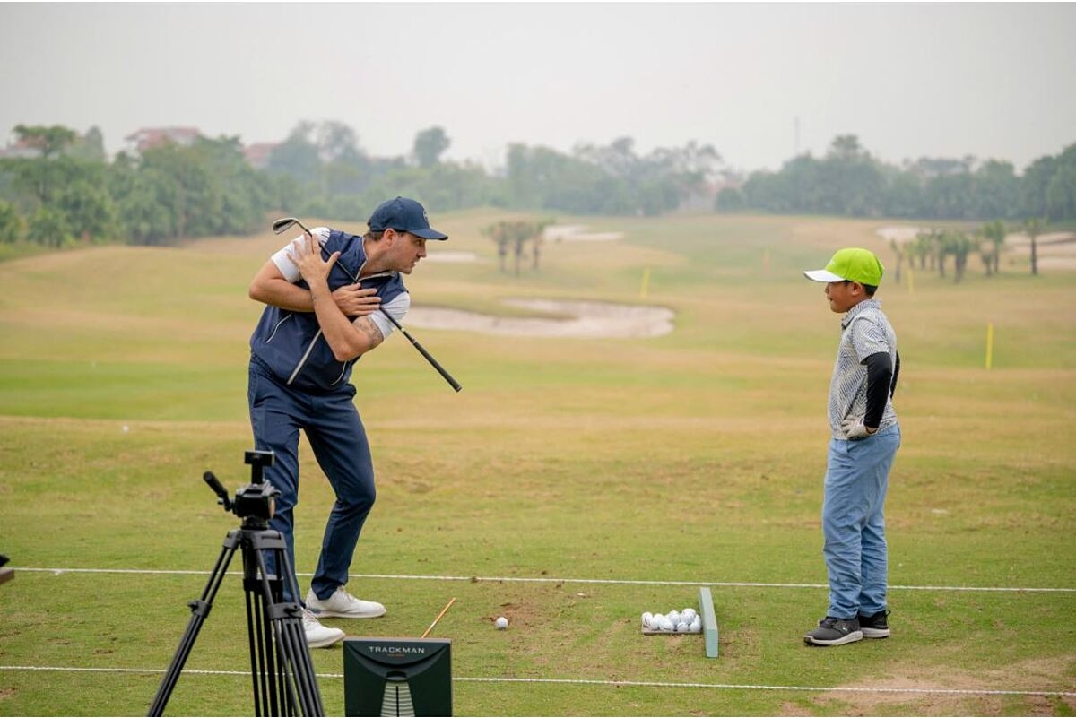 Nhờ sự hỗ trợ của Tập đoàn BRG, anh Eugene Marais đã được tự do phát triển các Học viện Golf dưới thương hiệu Nicklaus trên khắp cả nước, sử dụng 9 sân golf trong danh mục đầu tư của họ.