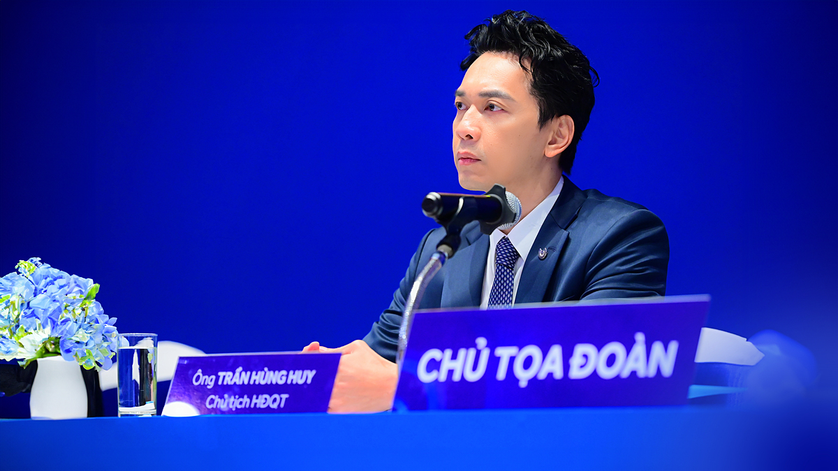Chủ tịch HĐQT, ông Trần Hùng Huy chia sẻ tại HĐại hội cổ đông thường niên.