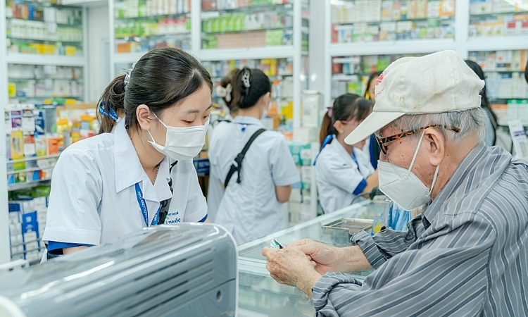 FPT Long Châu tiên phong mang giải pháp mới trong điều trị cho người bị bệnh mỡ máu