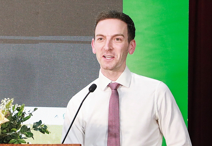 Ông Conor Finn - Phó Đại sứ Ai Len tại Việt Nam.