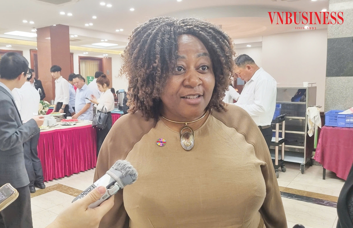 Bà Caroline Nyamayamombe, Trưởng đại diện UN Women